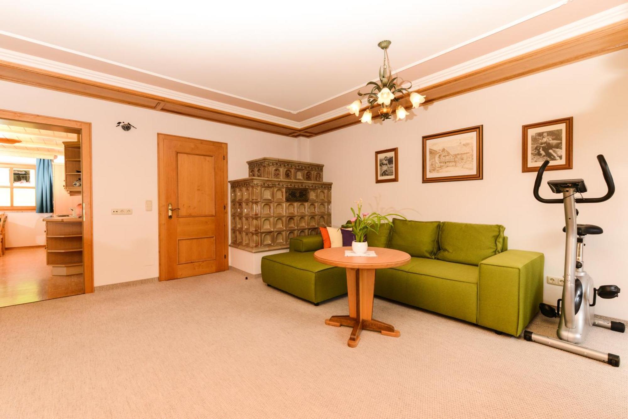 Hotel Barbarahof Saalbach, Inkl Jokercard Room photo